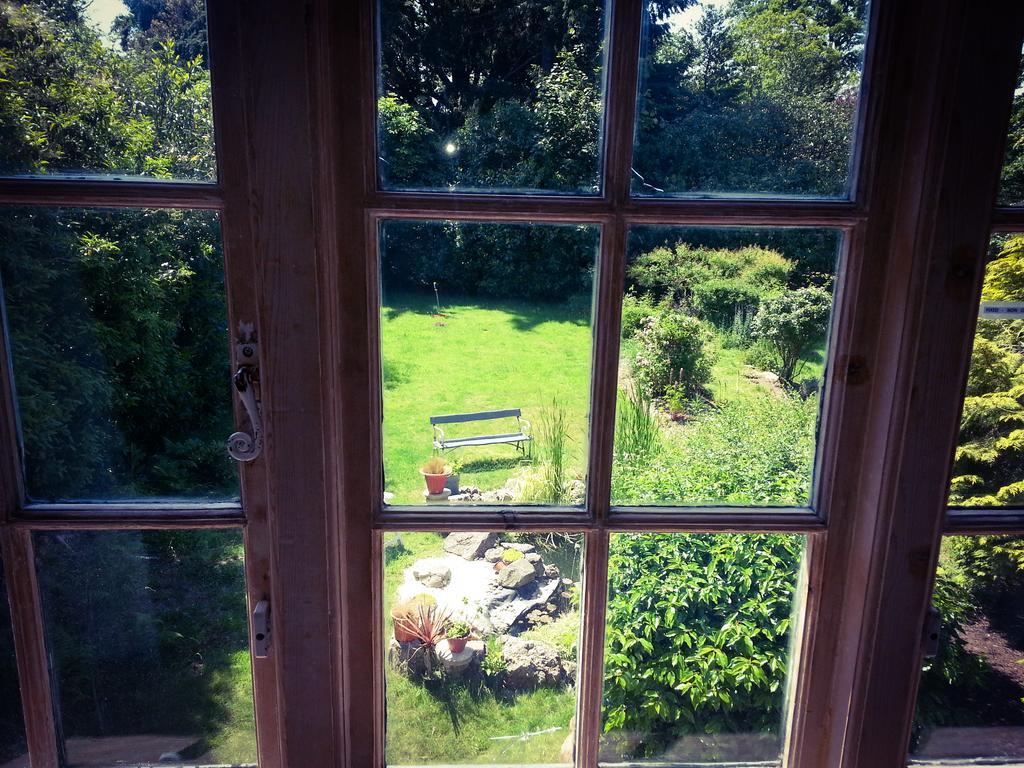 Rosemead Guest House Claygate エクステリア 写真