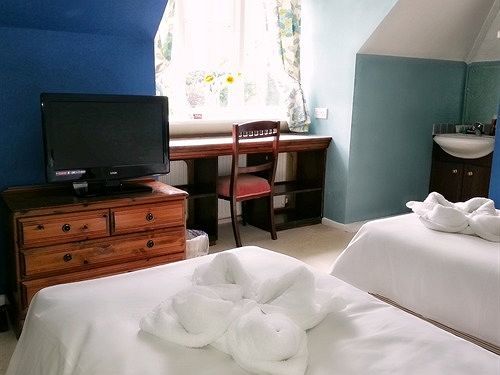 Rosemead Guest House Claygate エクステリア 写真